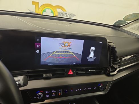 Used 2024 Kia Sportage EX FWD image 21