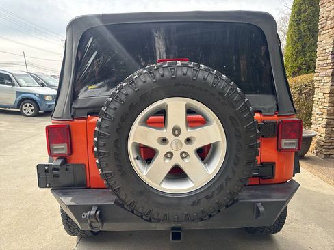 Used 2015 Jeep Wrangler Sport AWD/4WD image 2