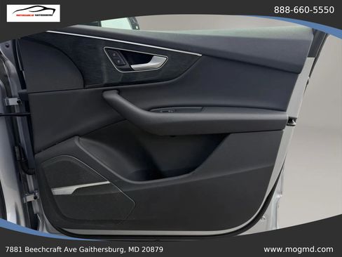 Used 2020 Audi Q7 3.0T Premium Plus AWD/4WD image 32