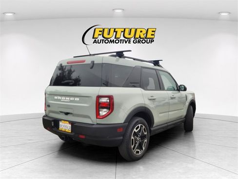 Used 2023 Ford Bronco Sport Outer Banks w/ Tech Package image 4
