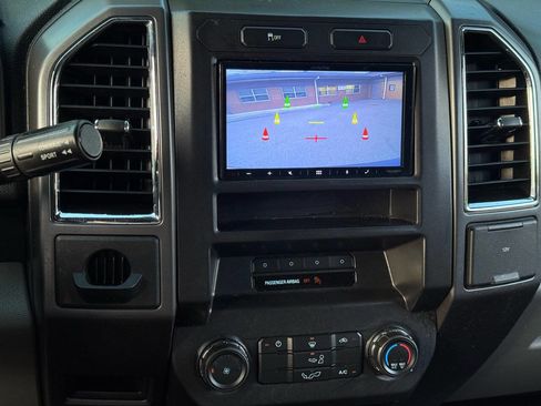 Used 2016 Ford F150 XLT image 32