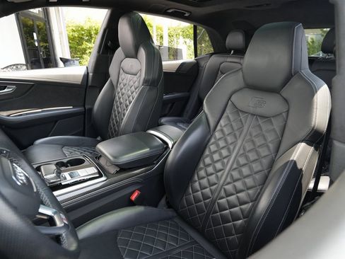 Used 2022 Audi SQ8 Prestige w/ Prestige Package image 23