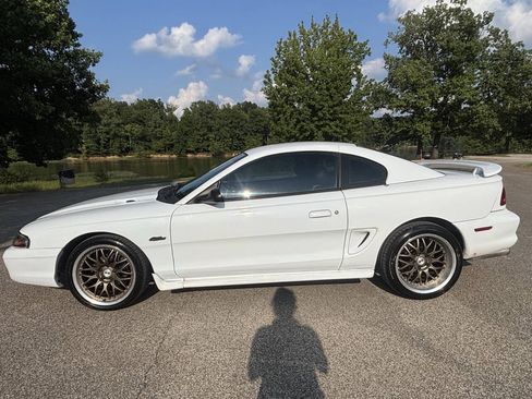 Used 1998 Ford Mustang GT RWD image 7