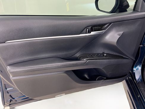 Used 2021 Toyota Camry XSE w/ Carpet Mat Package (TMS) image 18