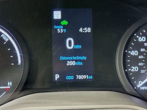 Used 2022 Toyota Sienna XLE image 30