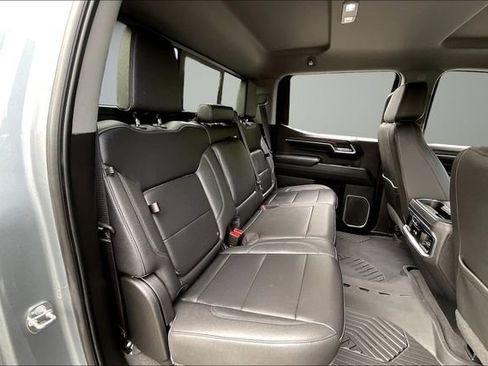 Used 2023 GMC Sierra 1500 SLT w/ SLT Premium Plus Package AWD/4WD image 28