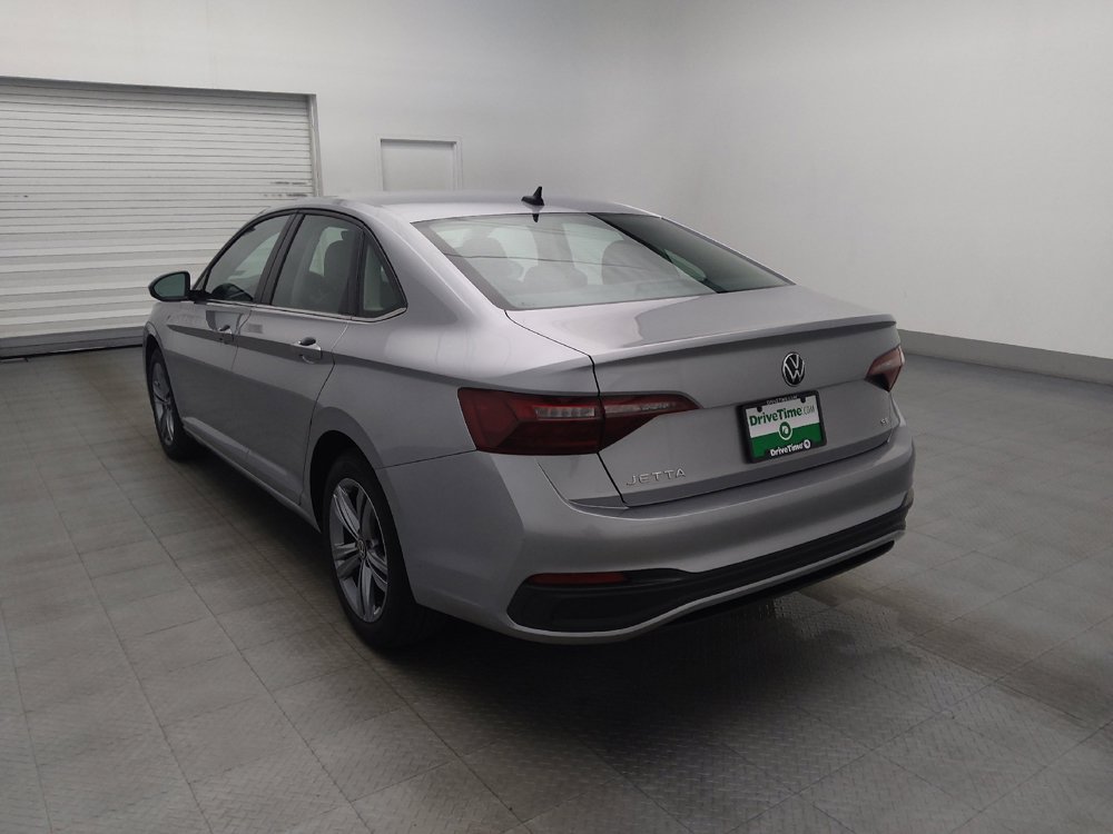 Used 2024 Volkswagen Jetta SE FWD image 5