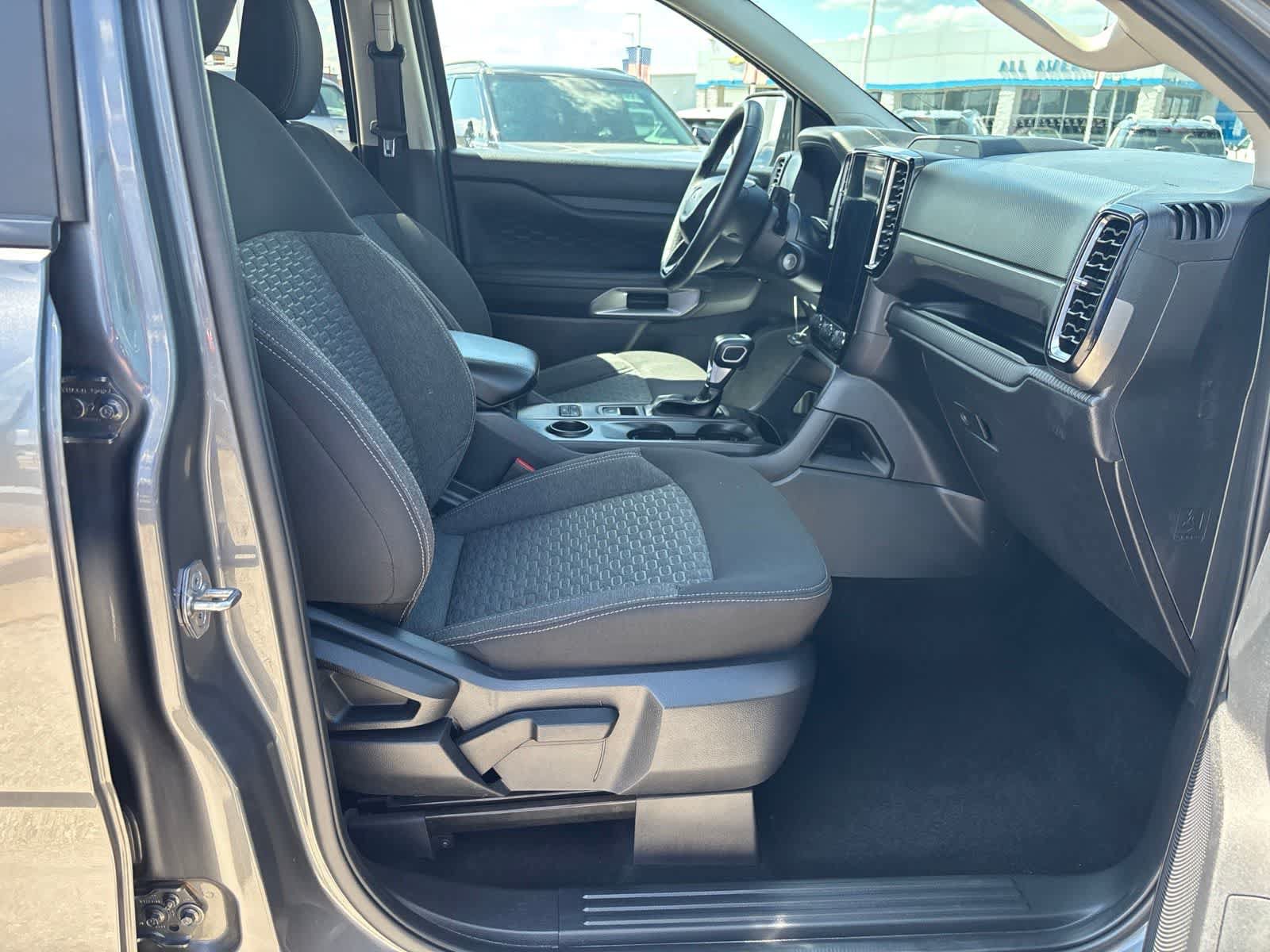Used 2025 Ford Ranger XLT w/ Convenience Package RWD image 9