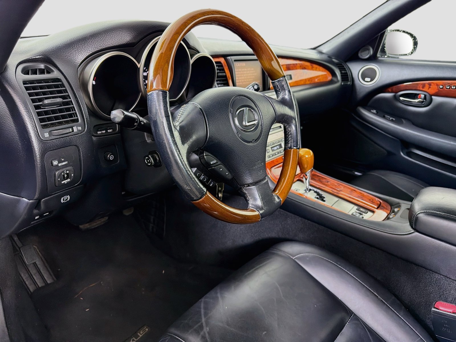 Used 2007 Lexus SC 430 Convertible RWD image 10