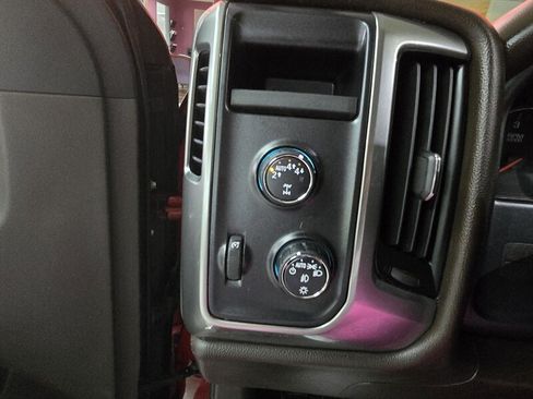 Used 2018 Chevrolet Silverado 1500 LT w/ All Star Edition AWD/4WD image 27