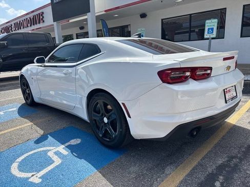 Used 2023 Chevrolet Camaro LT RWD image 4