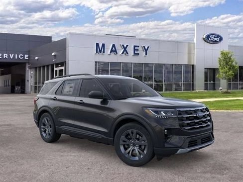 Used 2026 Ford Explorer Active w/ Active Comfort Package AWD/4WD image 7