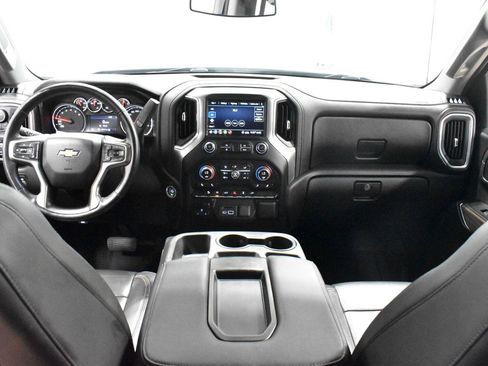 Used 2020 Chevrolet Silverado 1500 LT AWD/4WD image 6