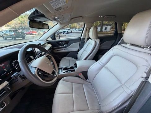 Certified 2022 Lincoln Corsair FWD w/ Equipment Group 101A image 15