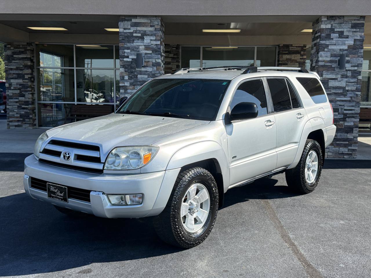Used 2004 Toyota 4Runner SR5 RWD image 1