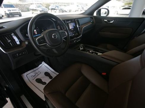 Used 2022 Volvo XC60 T8 Inscription Expression w/ Advanced Package image 7