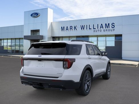New 2026 Ford Explorer ST-Line AWD/4WD image 9