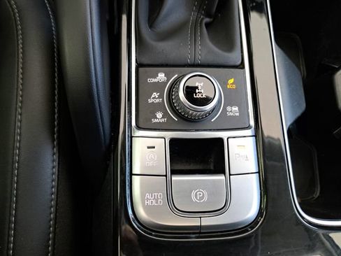 Used 2025 Kia Telluride S AWD/4WD image 16