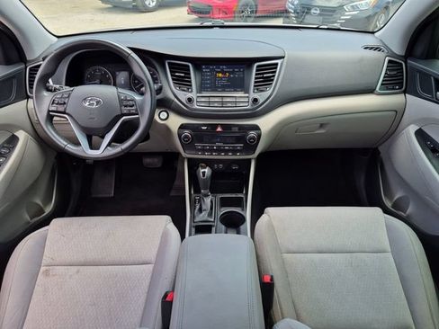 Used 2018 Hyundai Tucson Value w/ Cargo Package FWD image 27