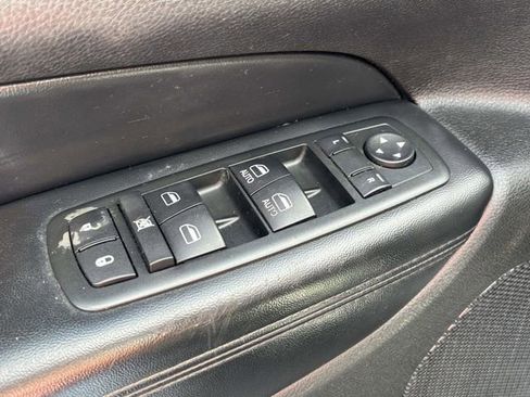 Used 2012 Jeep Grand Cherokee Laredo image 9