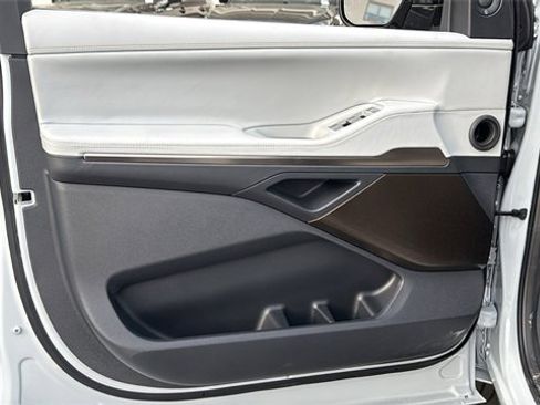 New 2026 Lincoln Navigator L Black Label image 22