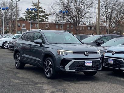 Used 2025 Volkswagen Taos SE