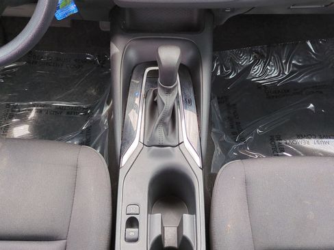 Used 2023 Toyota Corolla LE FWD image 18