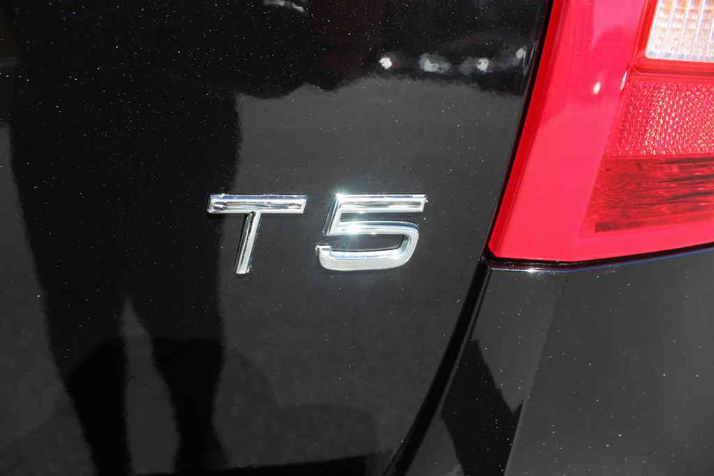 Used 2016 Volvo S60 T5 Premier w/ Convenience Package FWD image 7