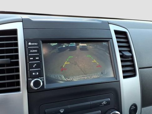 Used 2019 Nissan Frontier SV AWD/4WD image 13