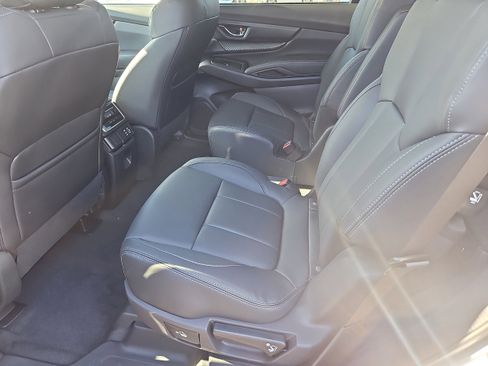 New 2026 Subaru Ascent Premium image 17