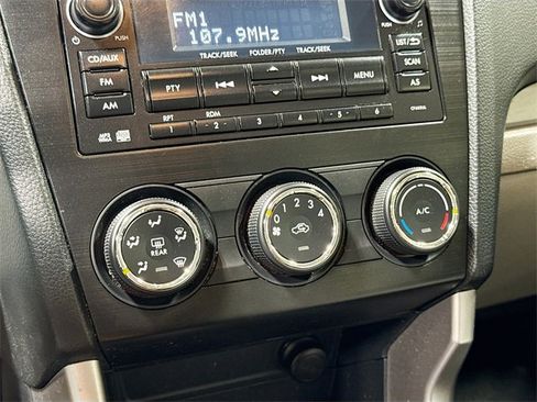 Used 2015 Subaru Forester 2.5i w/ Alloy Wheel Package image 17