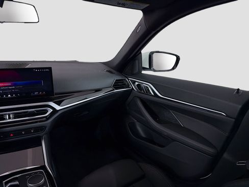 Used 2024 BMW i4 xDrive40i image 26