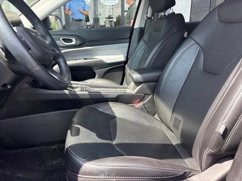 Used 2022 Jeep Compass Latitude AWD/4WD image 4