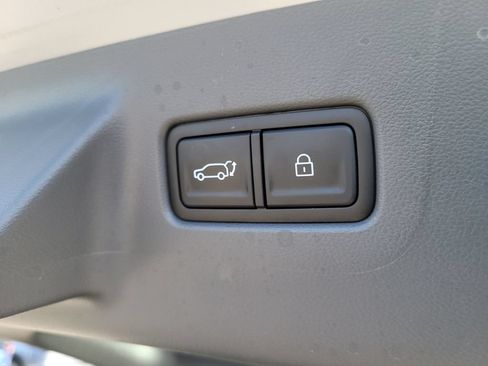 Used 2026 Hyundai Santa Fe SE FWD image 8