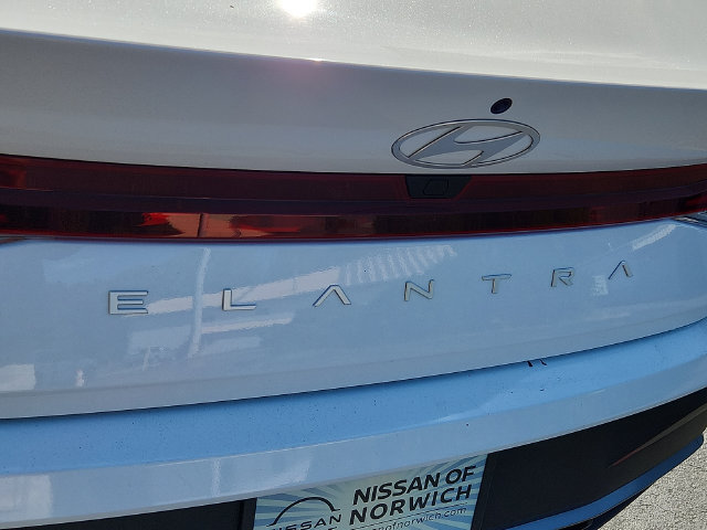 Used 2024 Hyundai Elantra SEL FWD image 29