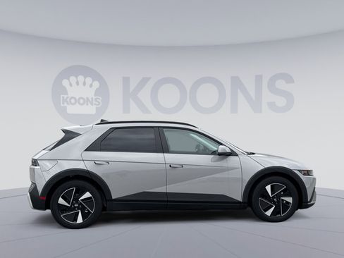 New 2025 Hyundai Ioniq 5 SEL image 8