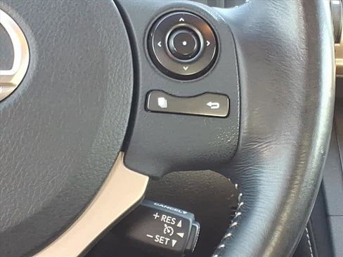 Used 2015 Lexus IS 250 image 9