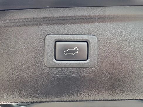 Used 2019 Subaru Outback 2.5i Limited w/ Popular Package #2 AWD/4WD image 18