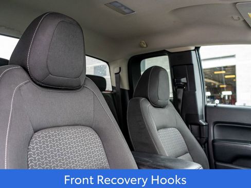 Used 2015 GMC Canyon SLE image 12