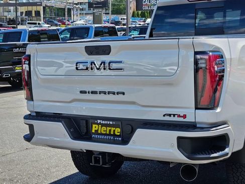 New 2026 GMC Sierra 2500 AT4 w/ Max Trailering Package AWD/4WD image 12