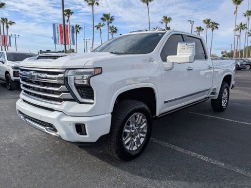 Used 2025 Chevrolet Silverado 2500 High Country w/ High Country Premium Package image 8