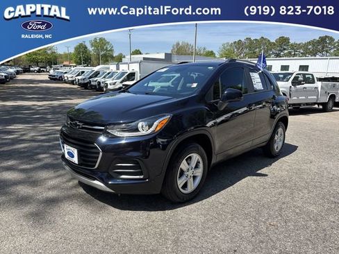 Used 2021 Chevrolet Trax LT AWD/4WD image 4