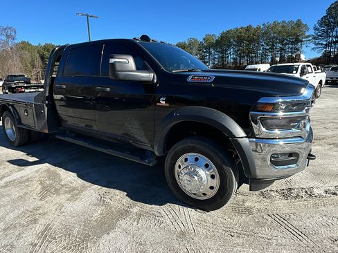 Used 2025 RAM 5500 Tradesman w/ Safety Group image 5