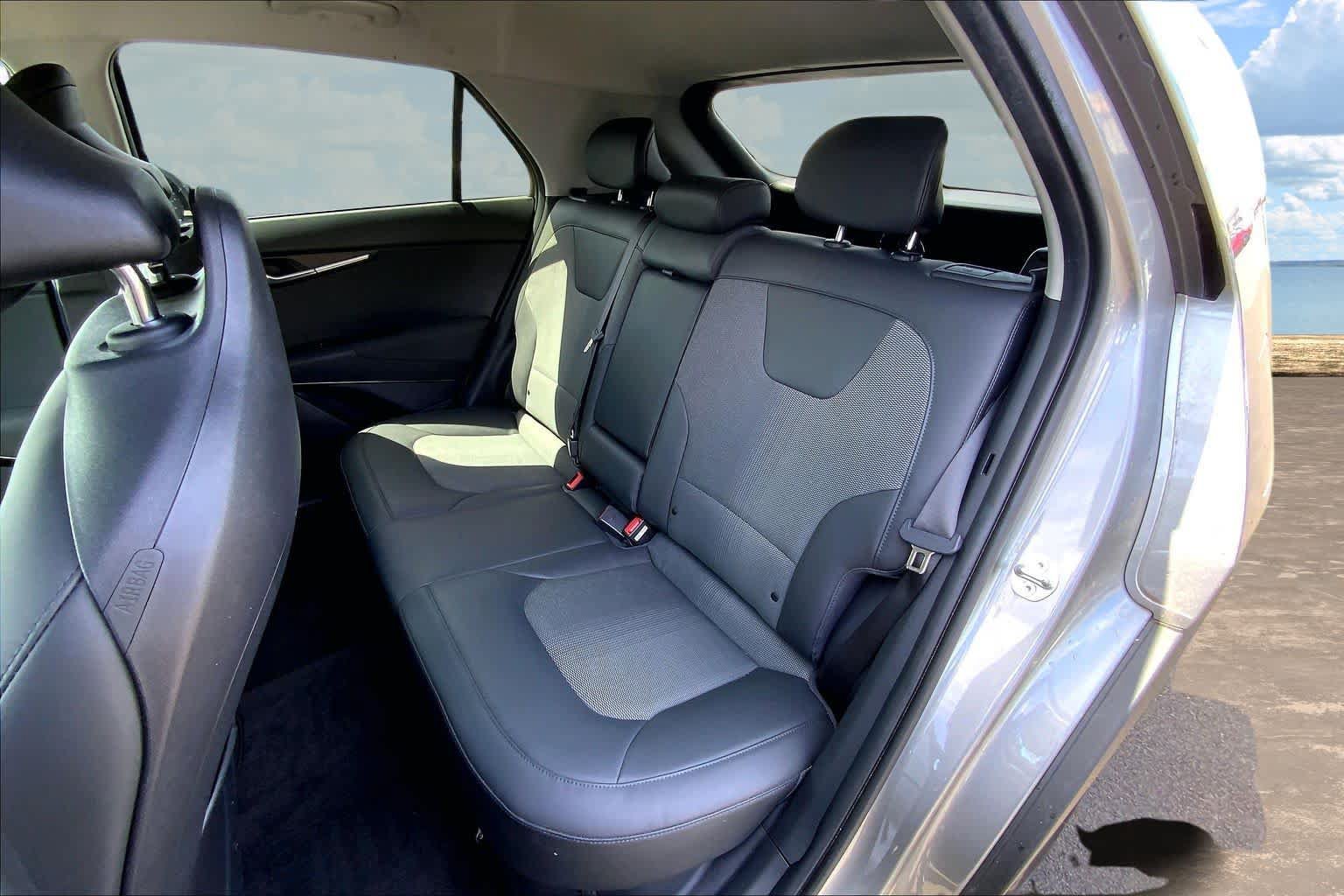 Used 2023 Kia Niro EX FWD image 29