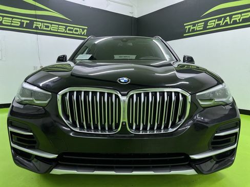 Used 2022 BMW X5 xDrive40i w/ Premium Package AWD/4WD image 3