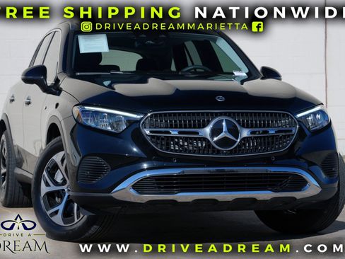 Used 2025 Mercedes-Benz GLC 350e 4MATIC image 2
