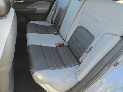 Used 2023 Nissan Kicks SR w/ SR Premium Package image 19