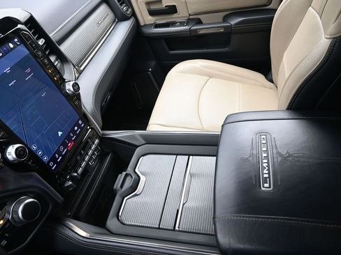 Used 2017 RAM 2500 Tradesman w/ Popular Equipment Group image 20