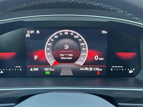 Certified 2024 Volkswagen Tiguan SE R-Line image 19