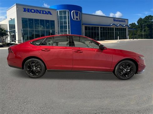 New 2025 Honda Accord SE image 7